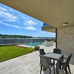Apartman Black
