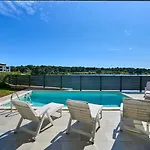 Apartman Black