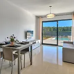 Apartman Black